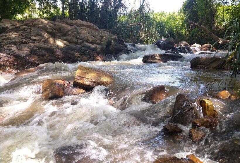 هتل Yonan River Face