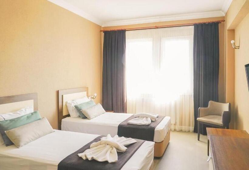 هتل Kumru Suites