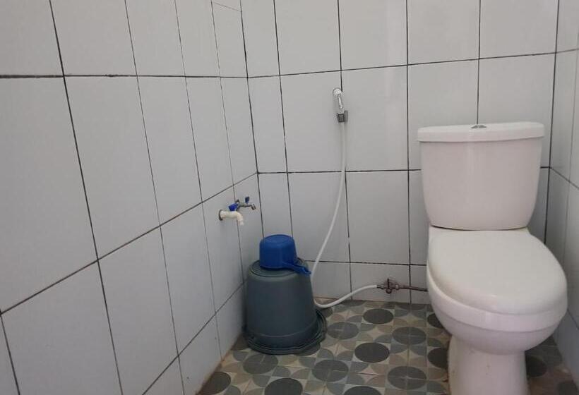 בית מלון כפרי Oyo 93264 Penginapan Syari Ah Berlian