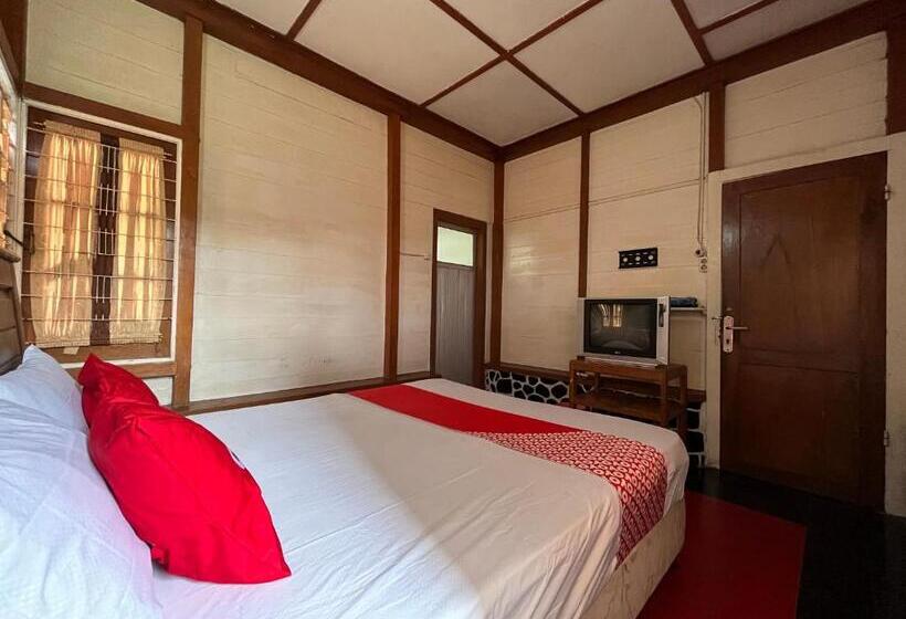ホテル Oyo 93277 Villa Kemiloko Syariah