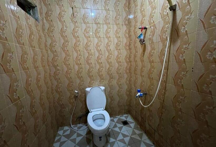 בית מלון כפרי Oyo 93292 Raudhatul Husna Homestay Syariah