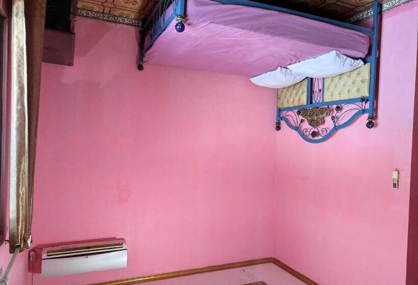 فندق Oyo 93299 Homestay Aqsa