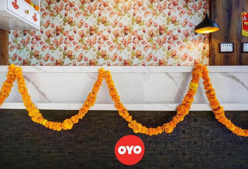 호텔 Oyo Om Shree Executive Lodging