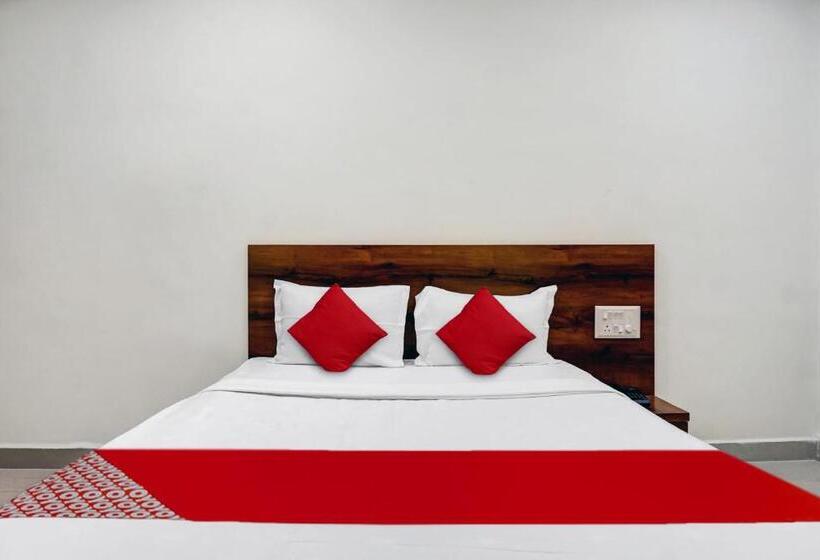 호텔 Oyo Om Shree Executive Lodging