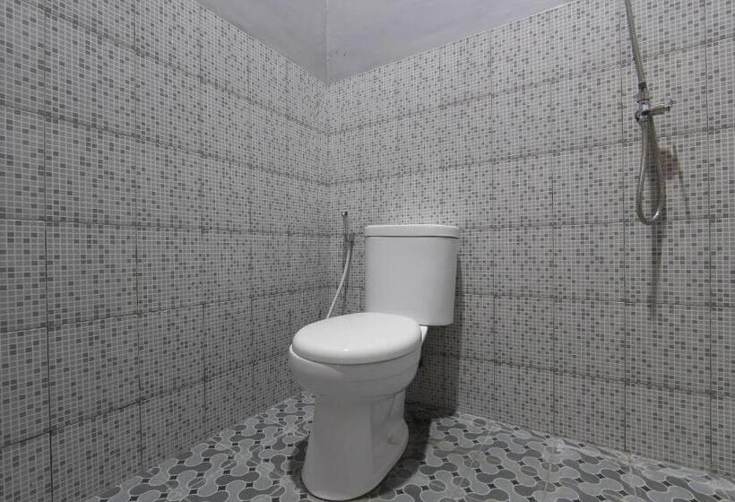 בית מלון כפרי Spot On 93245 Guest House Mulia Dua Syariah