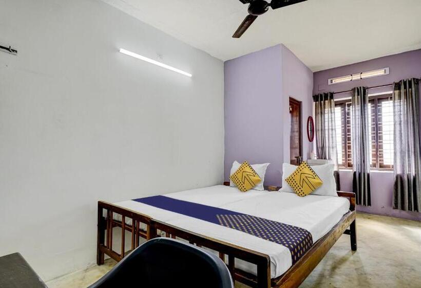 فندق Spot On Nakshathra Residency