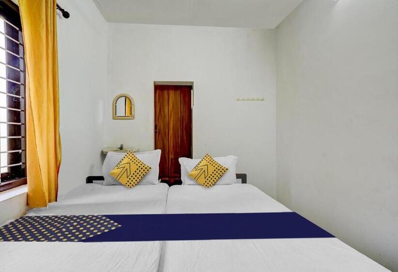فندق Spot On Nakshathra Residency
