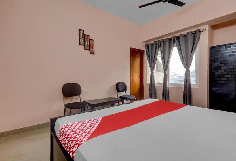 هتل Super Oyo Flagship Moyong Homestay