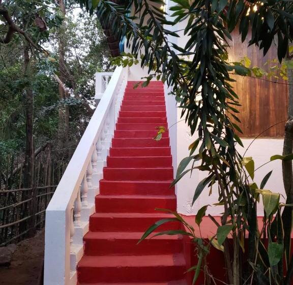 بنسيون Adi Shakti Guesthouse And Shala