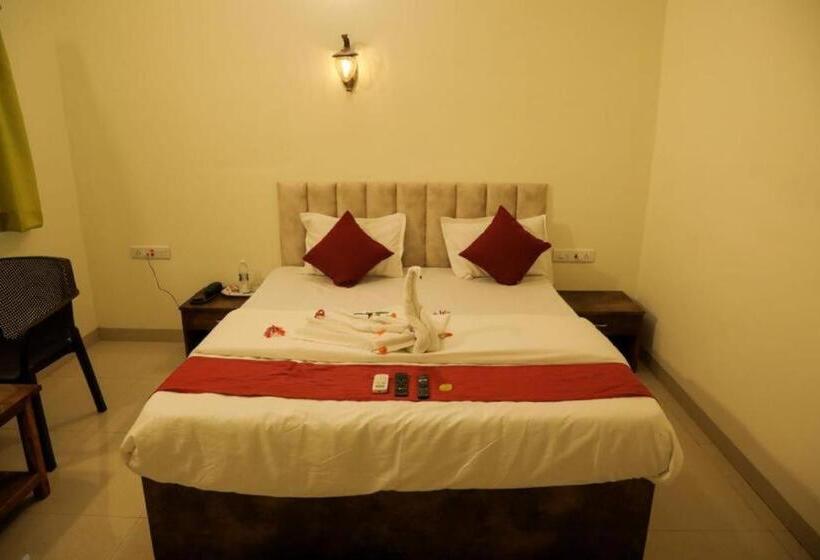 פנסיון Mokalbaug Beach Resort