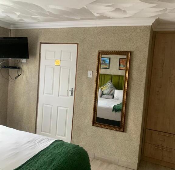 پانسیون Nonesi Lodge 2