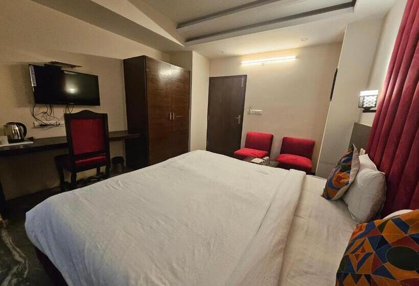 هتل Sahibs Corporate Inn Family & Corporate