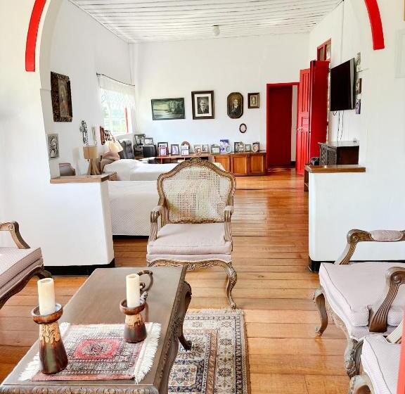 تختخواب و صبحانه Finca Hotel Hacienda Bruselas