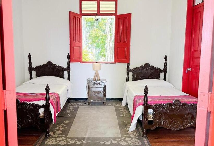 تختخواب و صبحانه Finca Hotel Hacienda Bruselas