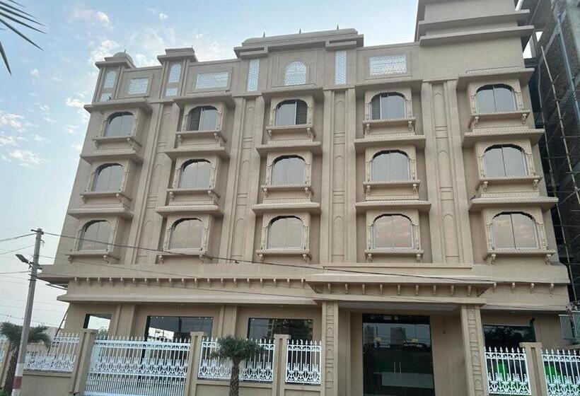 مبيت وإفطار Pachranga Resort