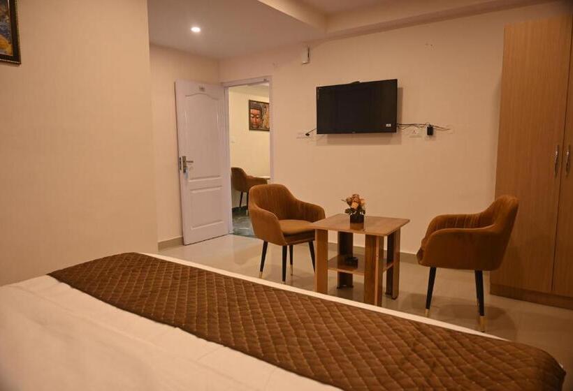 مبيت وإفطار Pine Ville Shimla