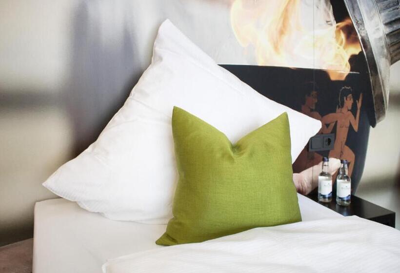 Hef Hotel By Wmm Hotels