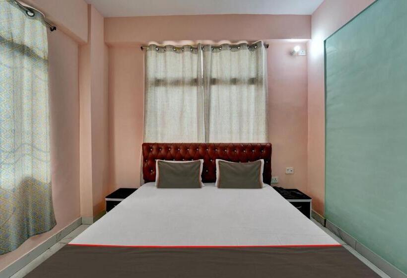 בית מלון כפרי Collection O The Lotus Palace