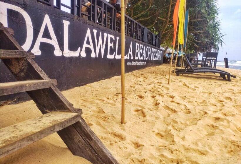 هتل Dalawella Beach Resort