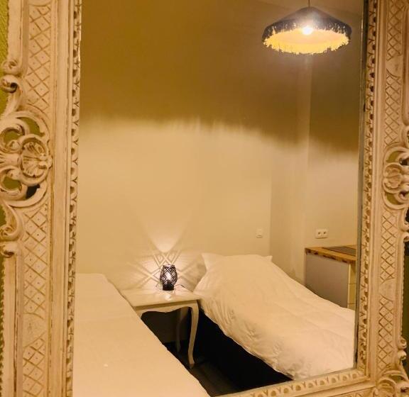 בית מלון כפרי De Lotuspoort Met Mihr S B&b In De Abdij Van Bornem
