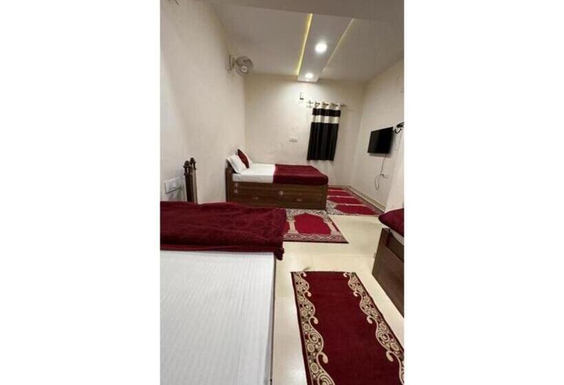 هتل Desert Inn, Bhuj