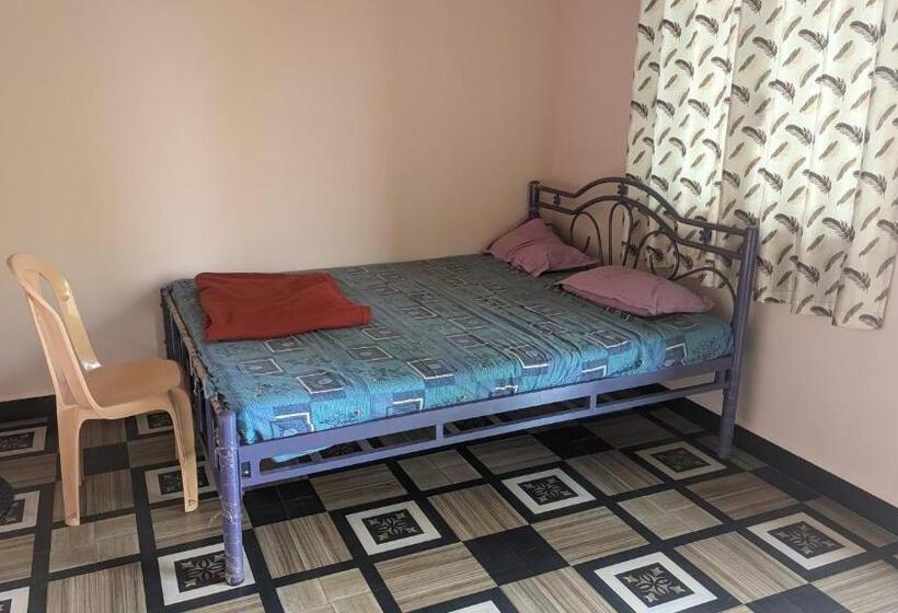 فندق Gurukrupa Restaurant And Lodging