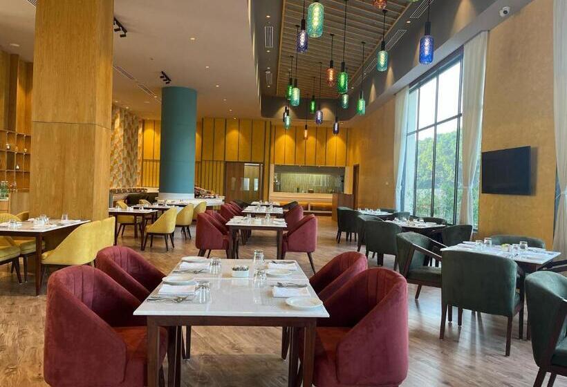 호텔 Ramada Encore By Wyndham Amritsar Airport