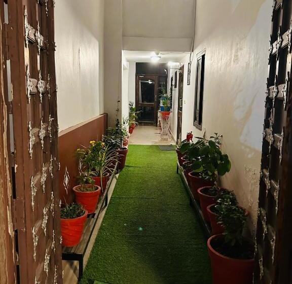 فندق The Urban Stay