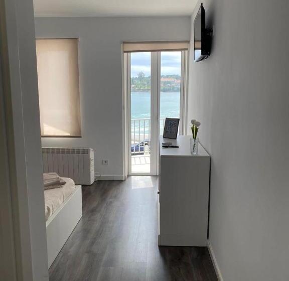 پانسیون Alojamientos Plaza Portugal