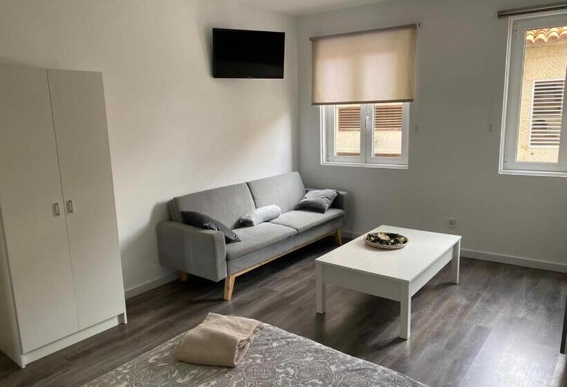 پانسیون Alojamientos Plaza Portugal