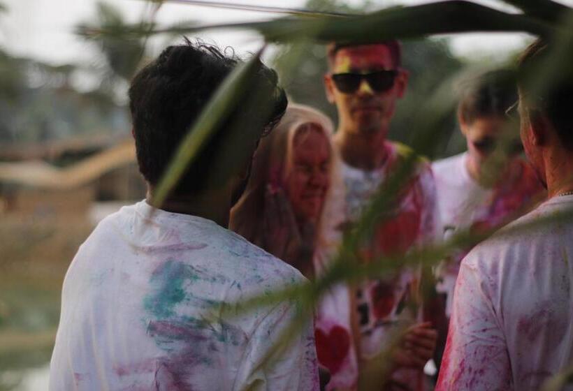 استراحتگاه Wake Park Goa