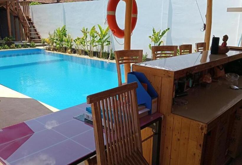 리조트 Melasti Mountain Villa, Amed Bali   Agung Room 2