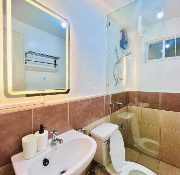 فندق صغير Aj’s Cozy Condo Davao