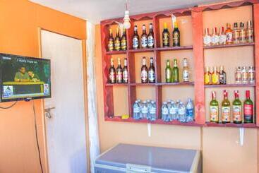 هاستل Munry Tourist Inn