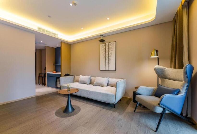 Atour Hotel Chongqing Tiandi Netease Cloud Music