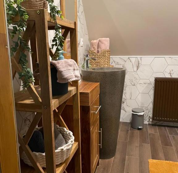 ベッドアンドブレックファースト Grande Chambre Confortable