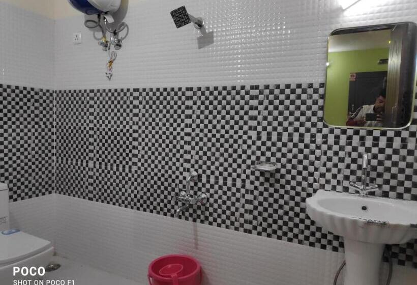 酒店 Brahma Kamal Cottage   Ransi