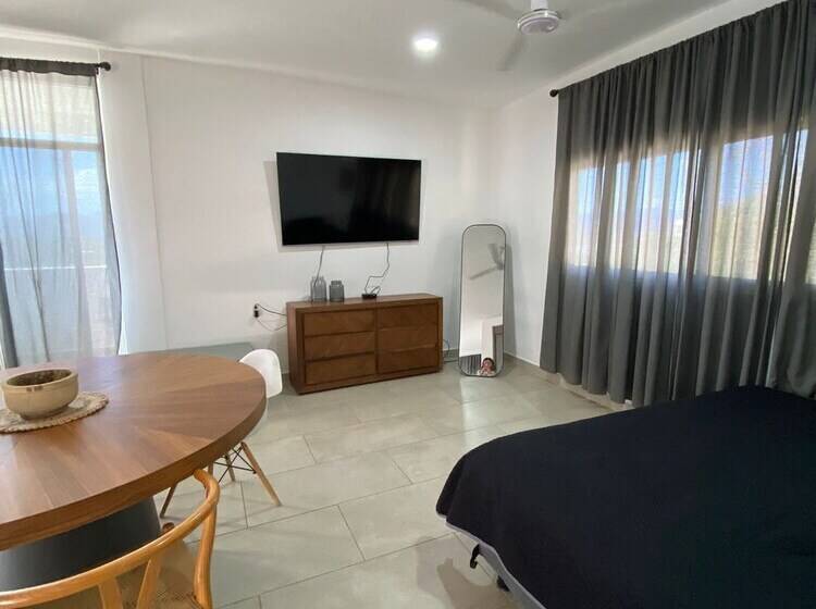 هتل Bungalows Punta Conejo