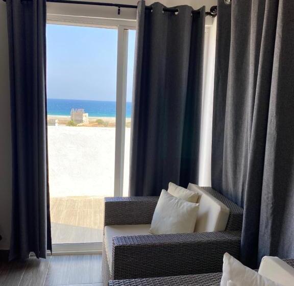 هتل Bungalows Punta Conejo
