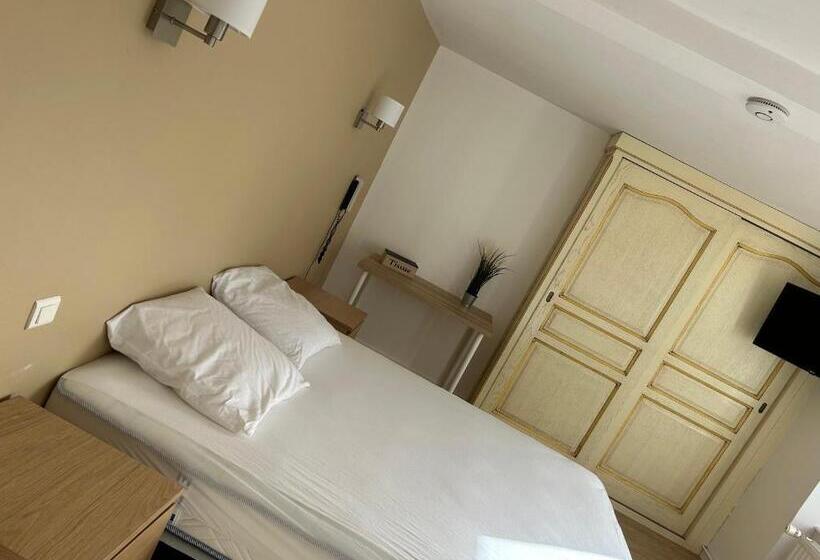 فندق Comme Chez Soi