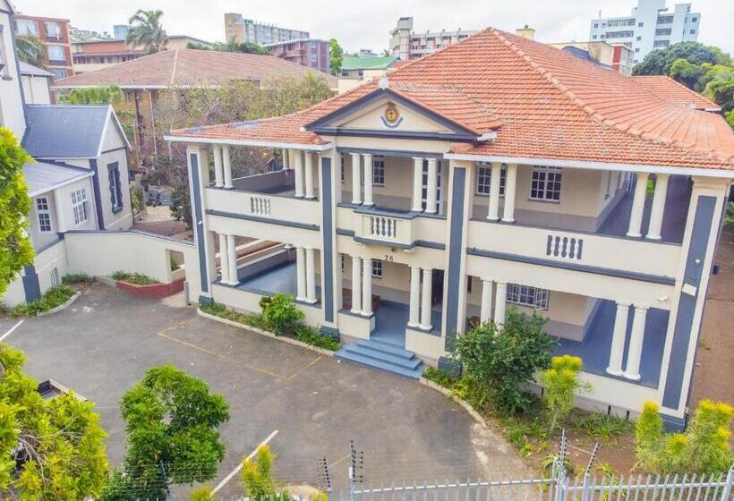 هتل کپسول Heritage House