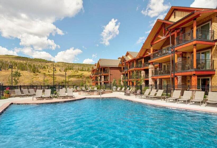هتل Exquisite Upscale Oasis · Ski Resort