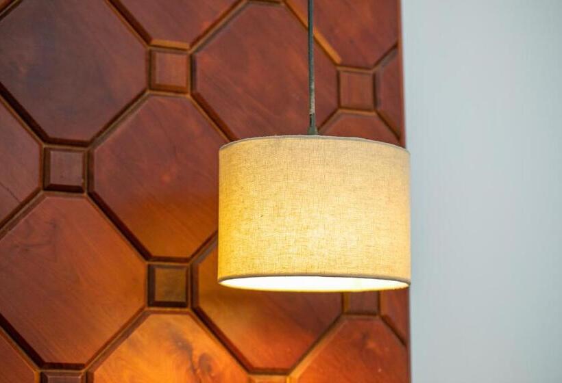 בית מלון כפרי Mera Residence