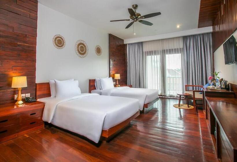 בית מלון כפרי Mera Residence