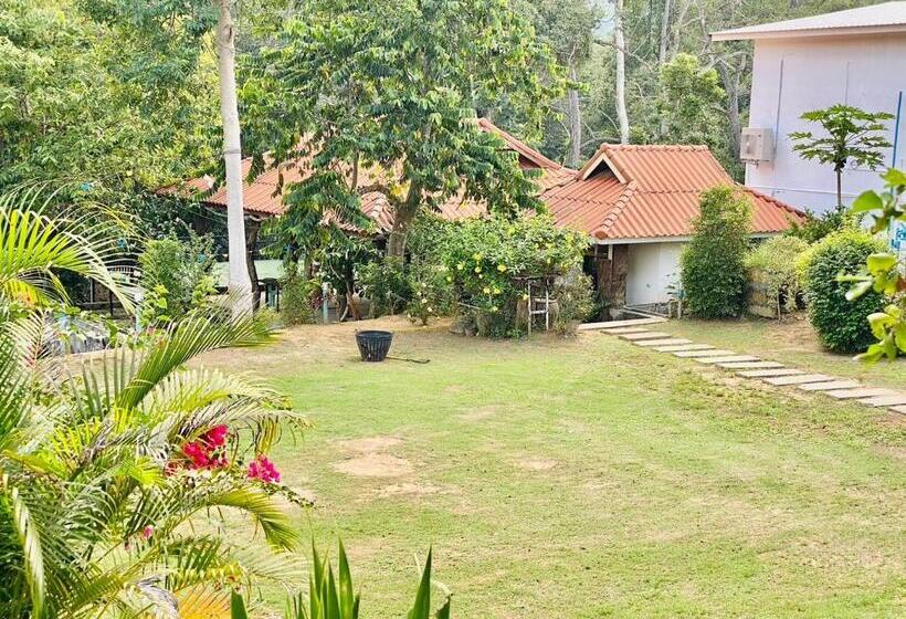 هتل Relax Camp Resort Kaeng Krachan