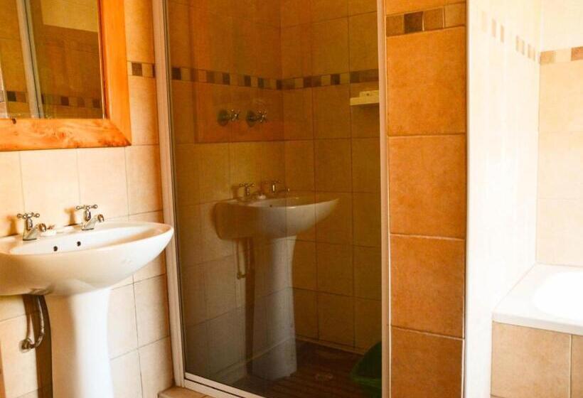 Отель Zandvlakte Guest Farm