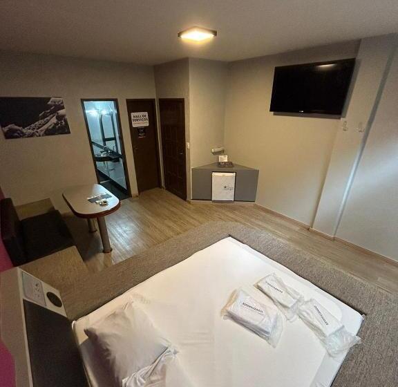 Motel Ibiza