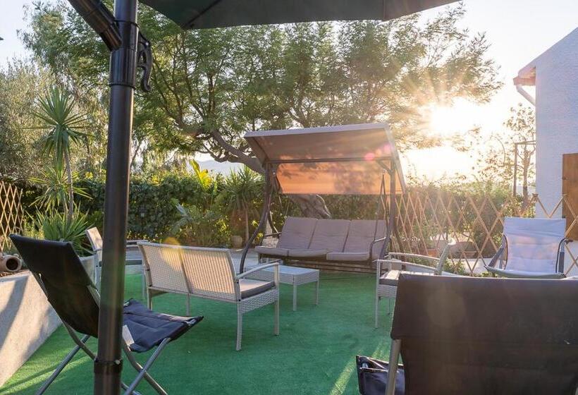 بنسيون Casa Vacanze Lachesi