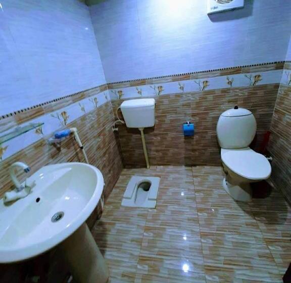 پانسیون Galaxy Inn Karachi