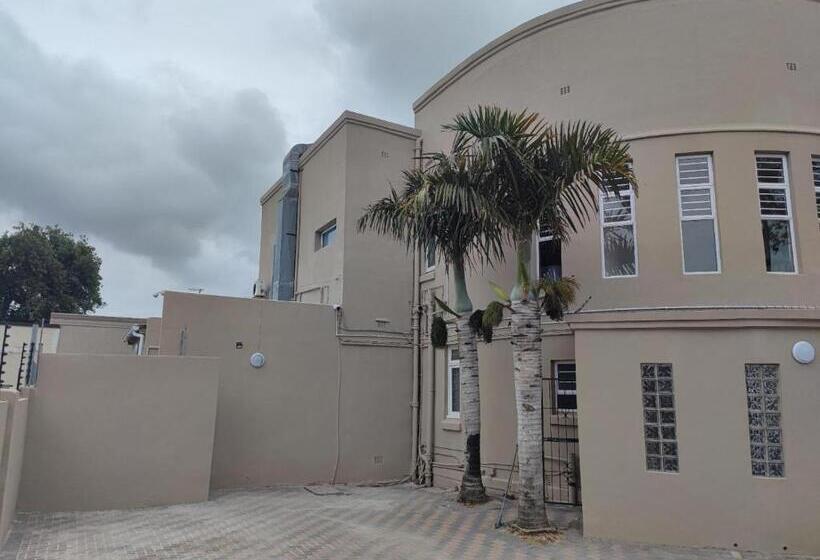 פנסיון Two Lions Guesthouse